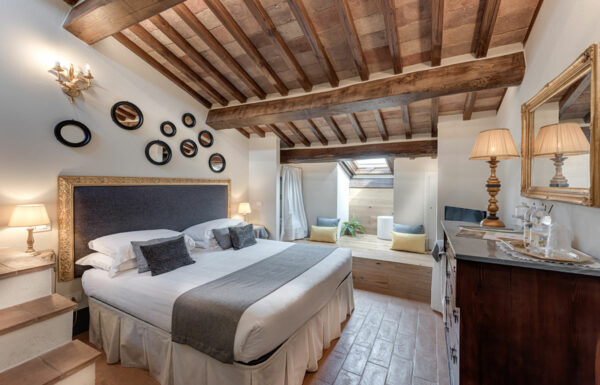 Standard Giardino Segreto e Torre Camaldoli