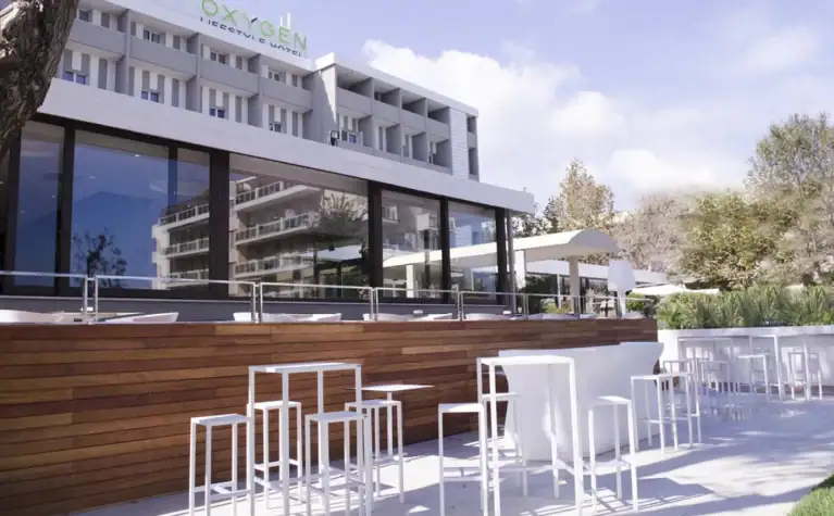 Oxygen Cycling Hotel