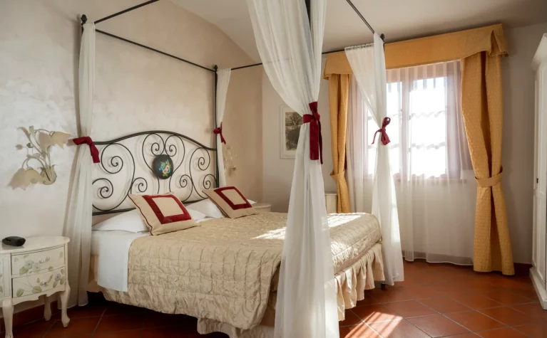 Hotel Casolare Le Terre Rosse