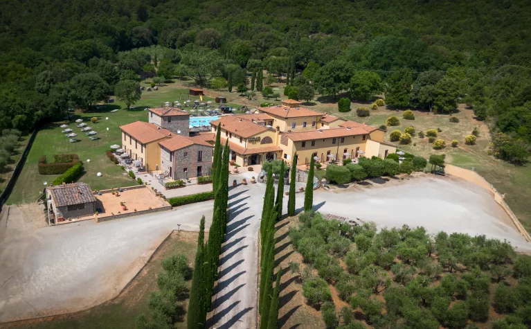 Hotel Casolare Le Terre Rosse