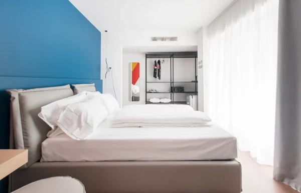 Superior Room – Joyful